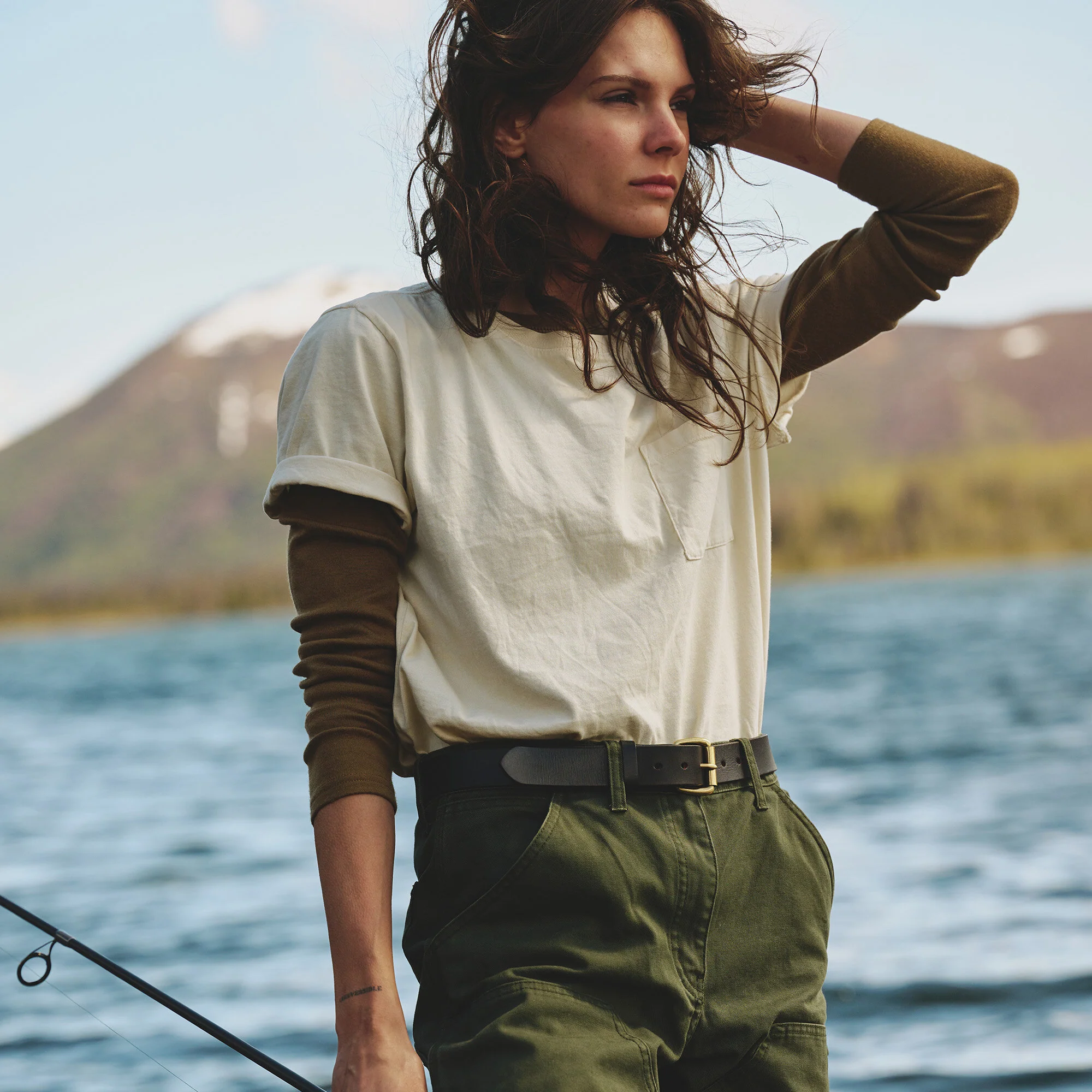 WOMEN'S SHORT SLEEVE POCKET TEE - Image 3